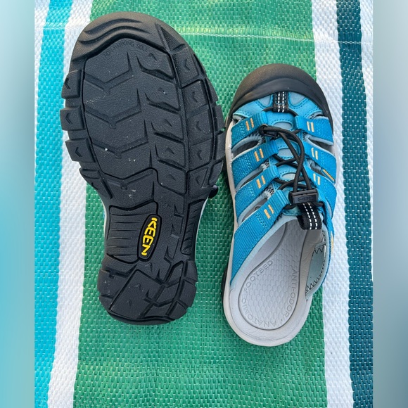 KEEN Women's Newport H2 Slide On Sandals Fjord Blue/Iceland Poppy, Size 5.5 EUC - Picture 8 of 15